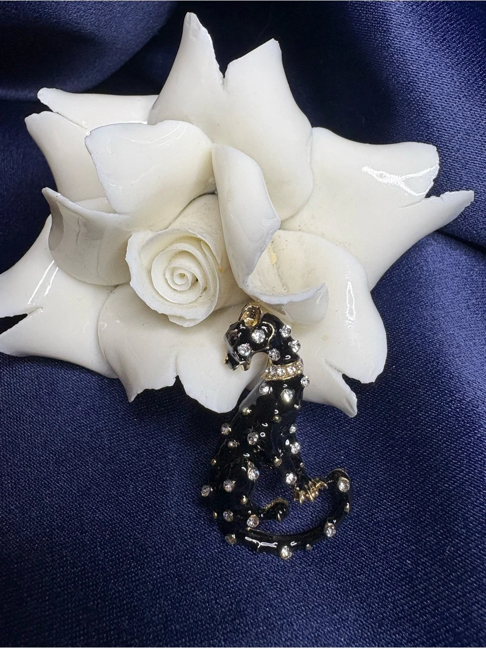 Brooch Pin Cat Black Enamel Rhinestone Accents Gold Elegant Whimsical